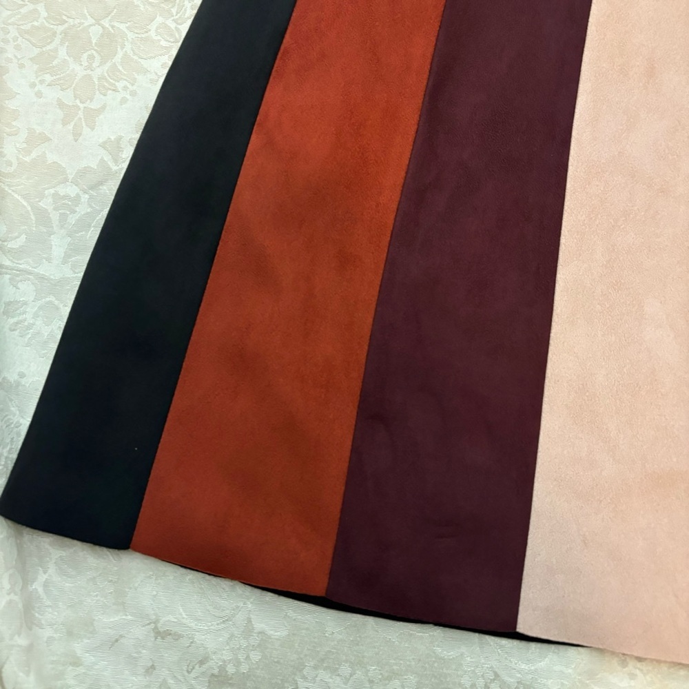 ❤️2/$15 or 3/$21❤️NWOT Forever 21 Faux Suede Miniskirt, Size 1X - Picture 3 of 8